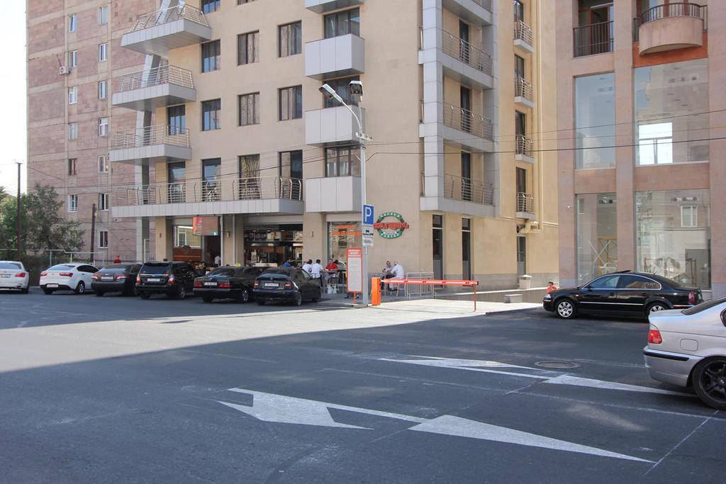 Metro Apartment Erevan Exterior foto